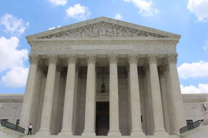 laire-anderson-60670-unsplash - Supreme Court