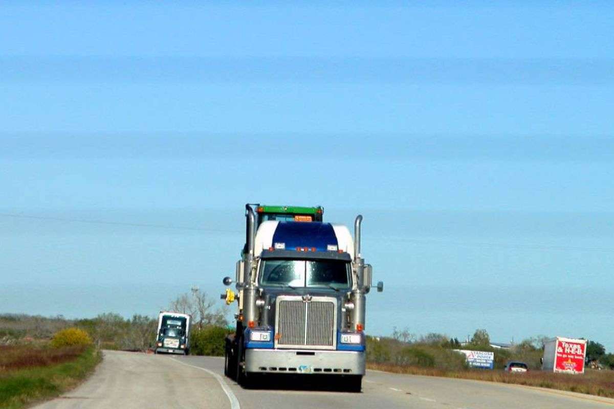 Iowa Law Aims to Strengthen Trucking Independent Contractors