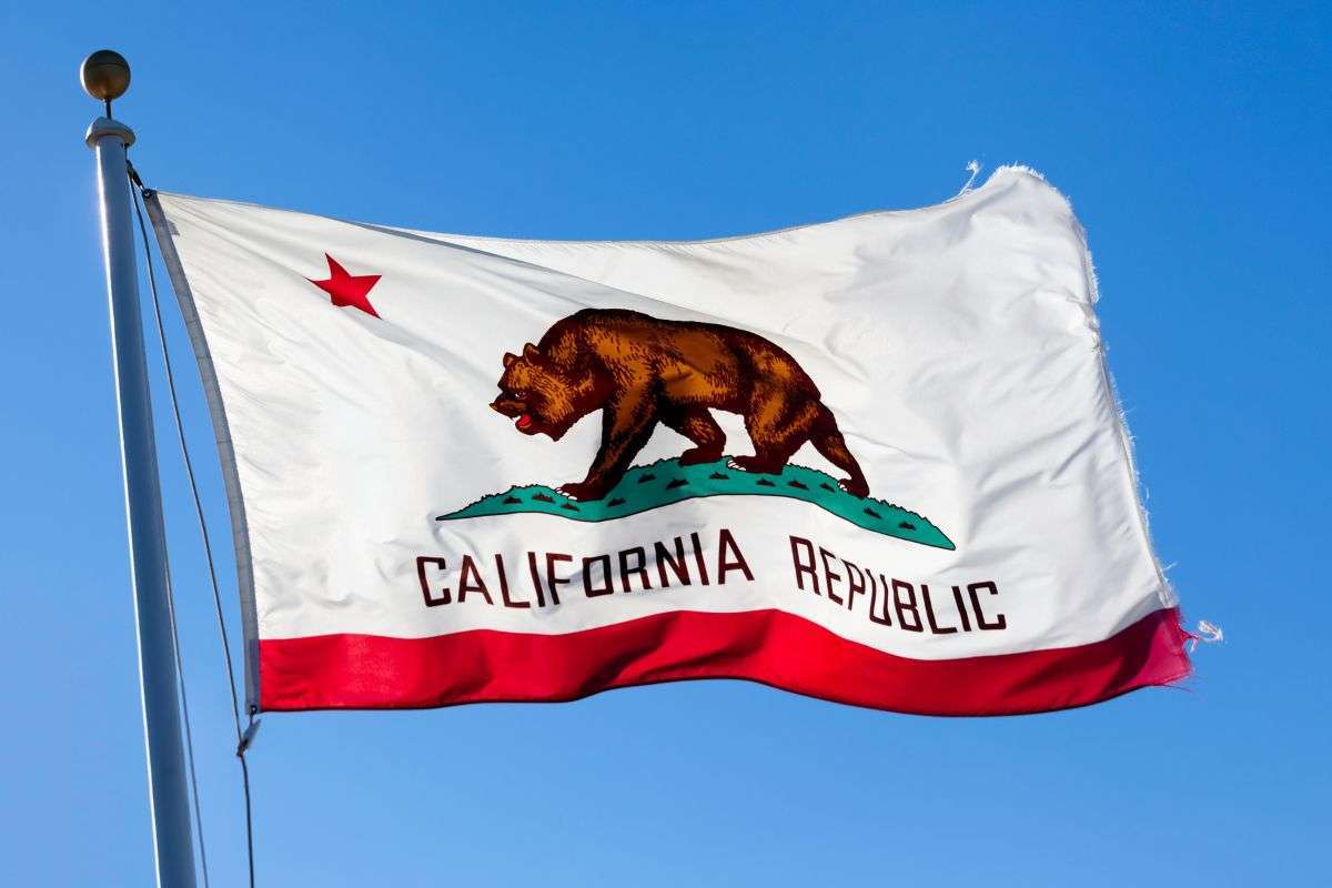 California: When is an Independent Contractor Actually an Employee? Flag of state of California
